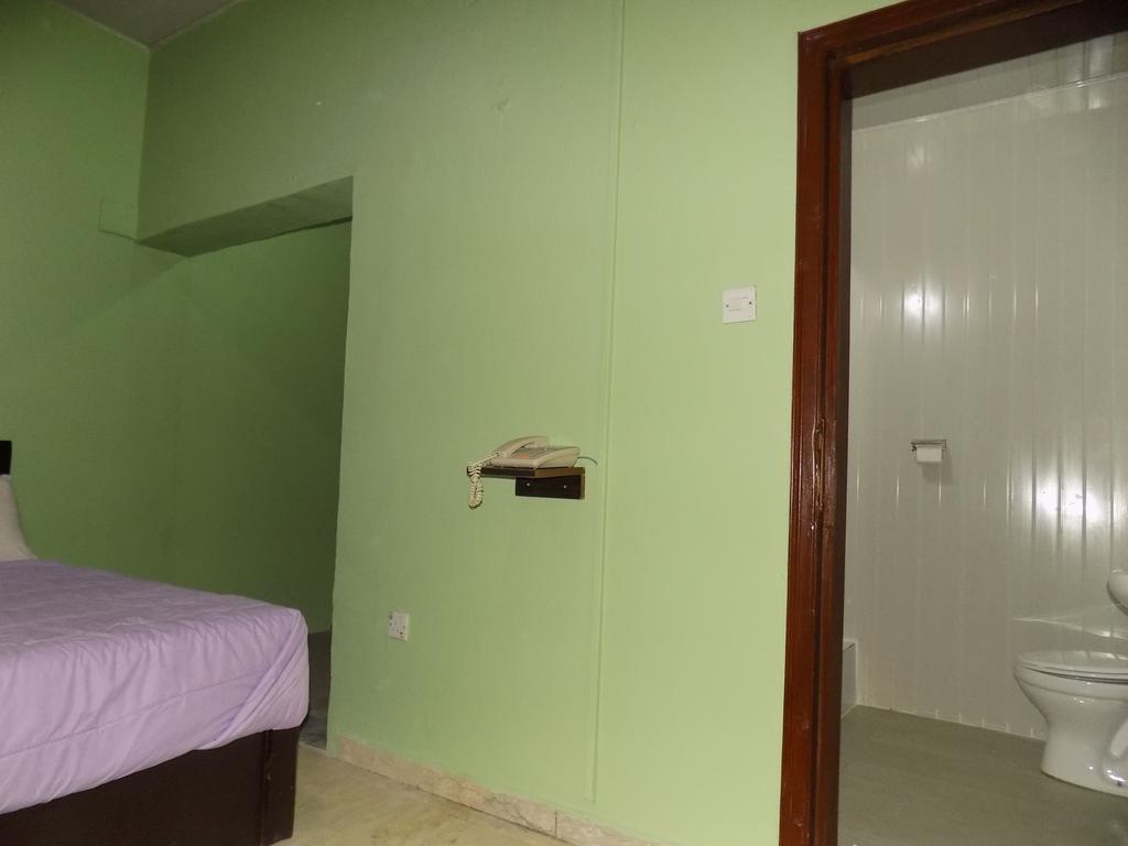 Posh Apartments And Hotel Икея Экстерьер фото