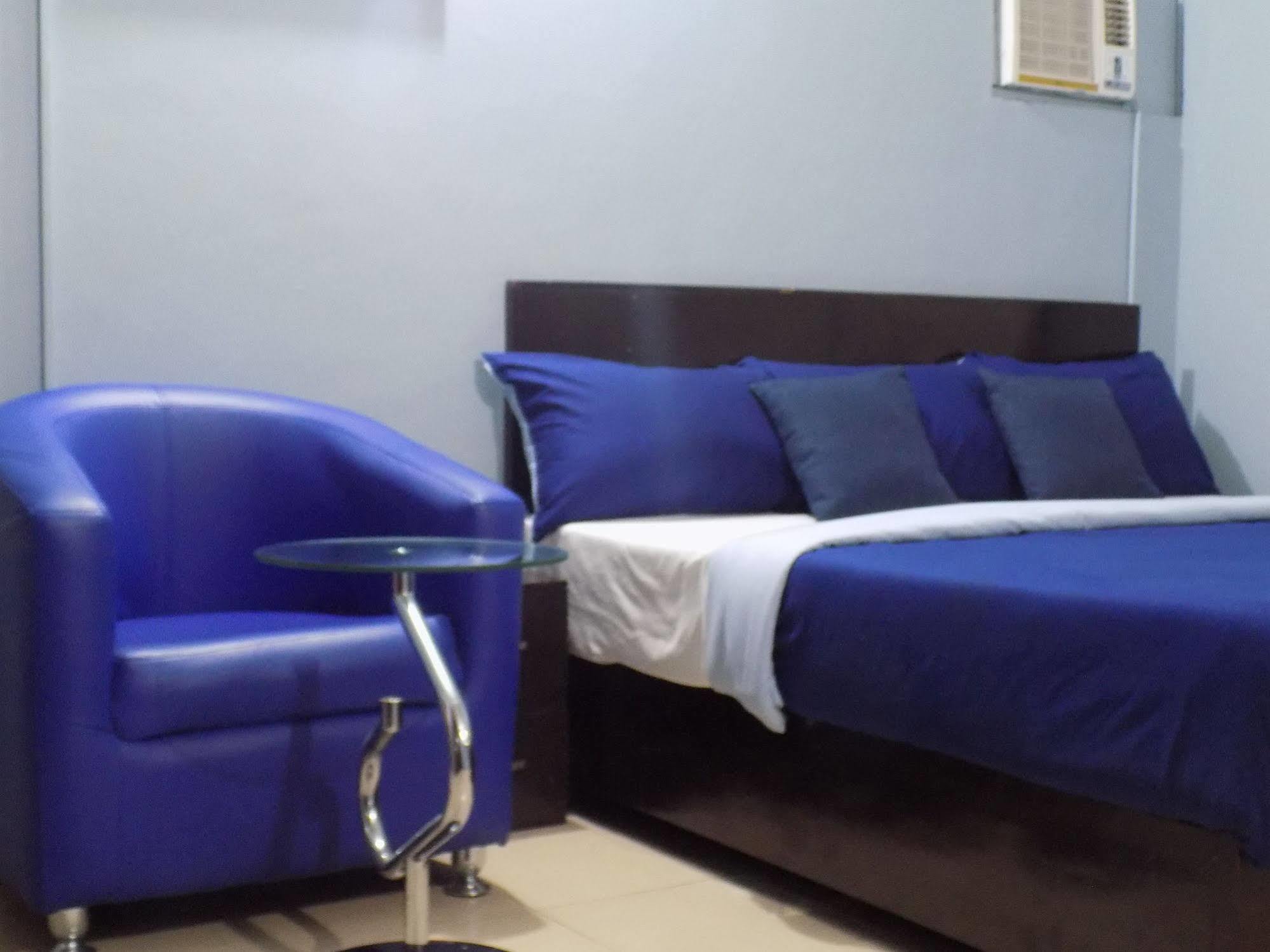 Posh Apartments And Hotel Икея Экстерьер фото