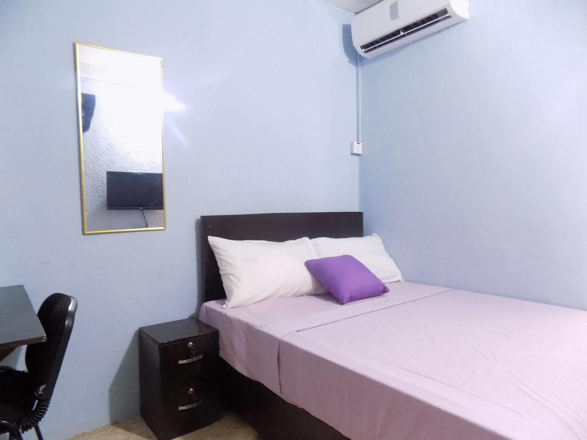Posh Apartments And Hotel Икея Экстерьер фото