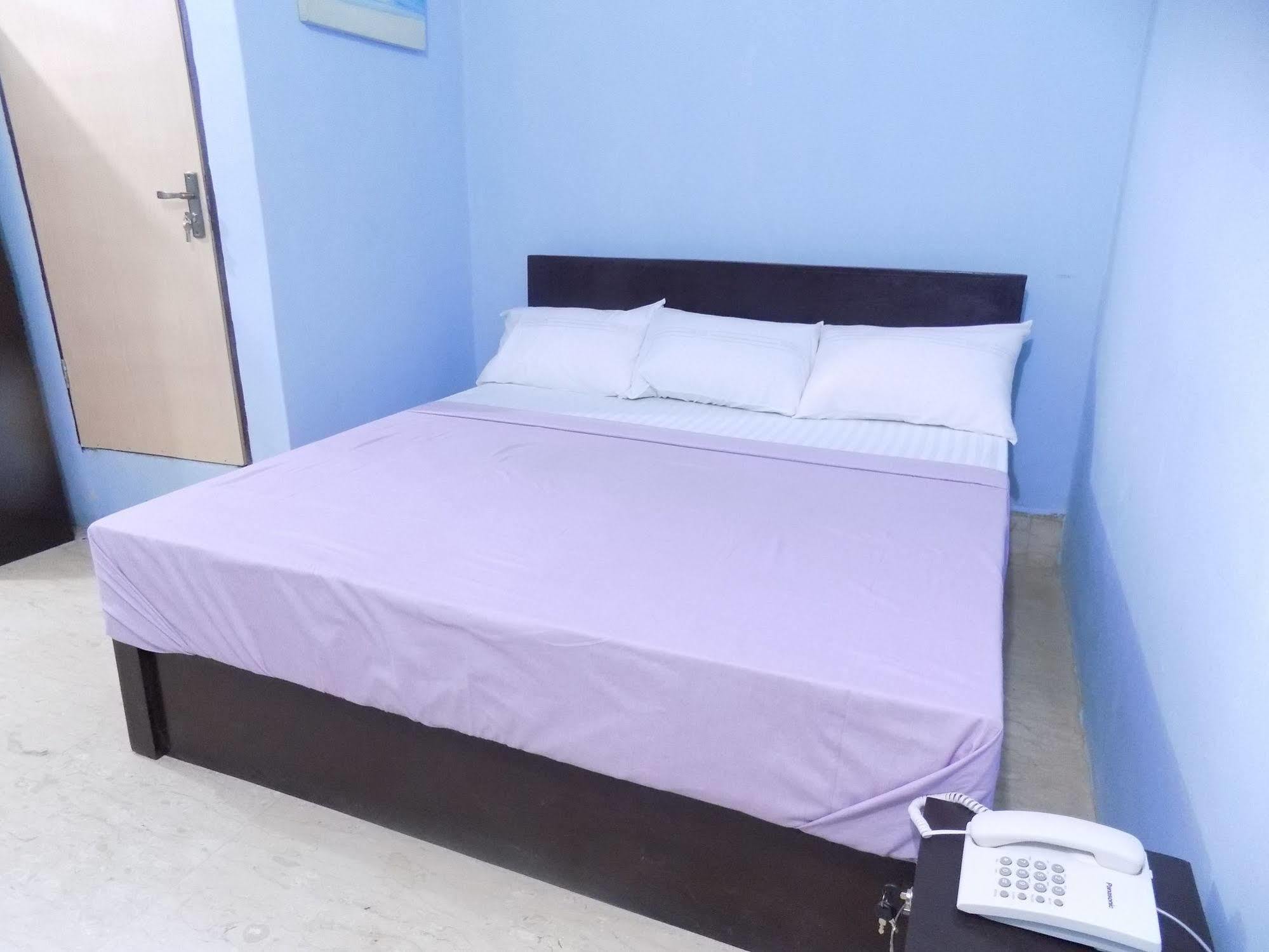 Posh Apartments And Hotel Икея Экстерьер фото